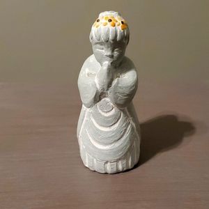 Isabel Bloom Praying Angel with Yellow Flowers